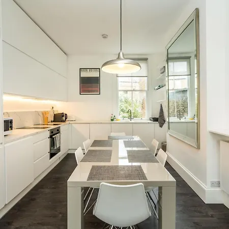 Stylish 2 Bedroom At Hammersmith London Exterior photo